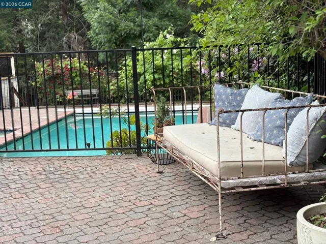 40 Donkey Flats Court, Pleasant Hill, California 94523