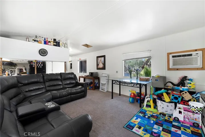 12385 Beardsley Way, Corona, California 92883