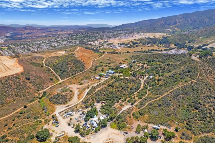 12385 Beardsley Way, Corona, California 92883