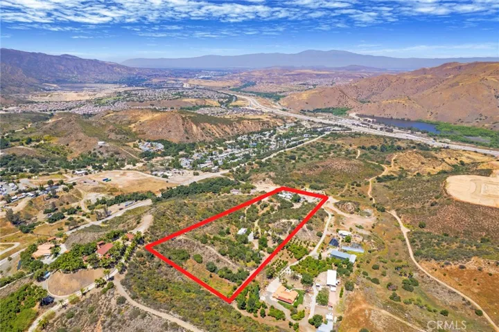 12385 Beardsley Way, Corona, California 92883