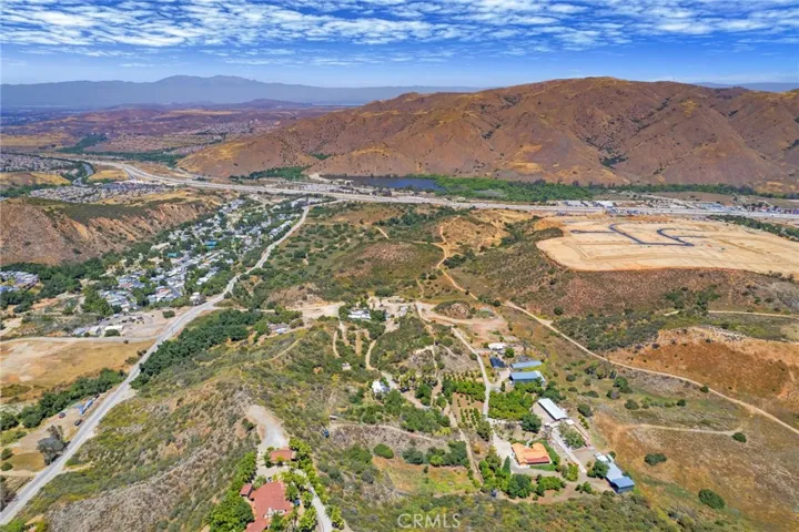 12385 Beardsley Way, Corona, California 92883