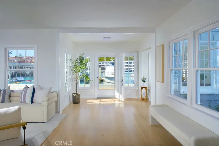1407 N Bay Front, Newport Beach, California 92662