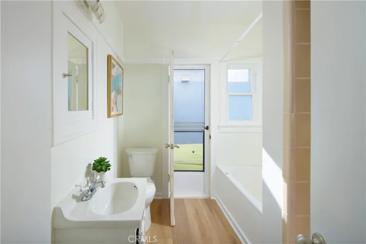 1407 N Bay Front, Newport Beach, California 92662