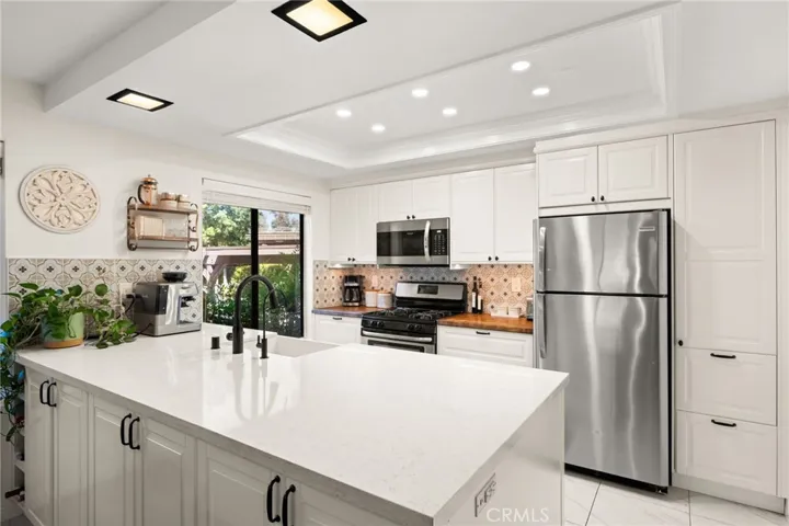 374 S Prospectors 121, Diamond Bar, California 91765