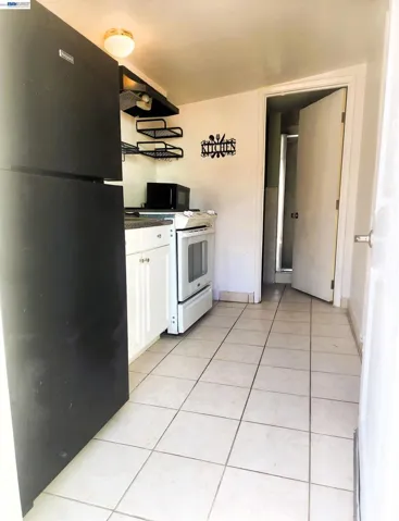 2421 96th Ave, Oakland, California 94603