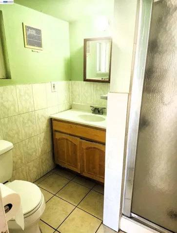 2421 96th Ave, Oakland, California 94603