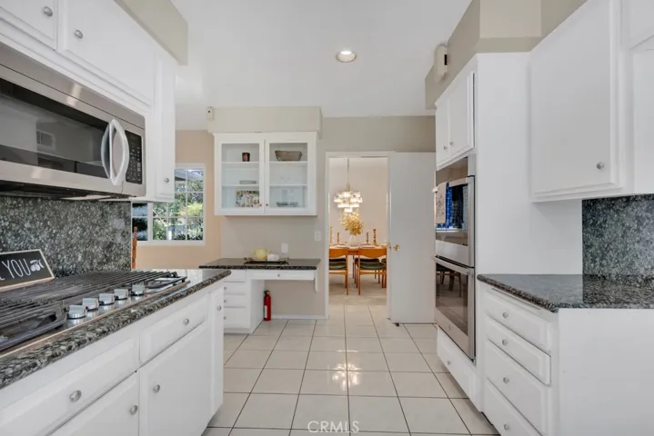 19615 Vintage Street, Northridge, California 91324