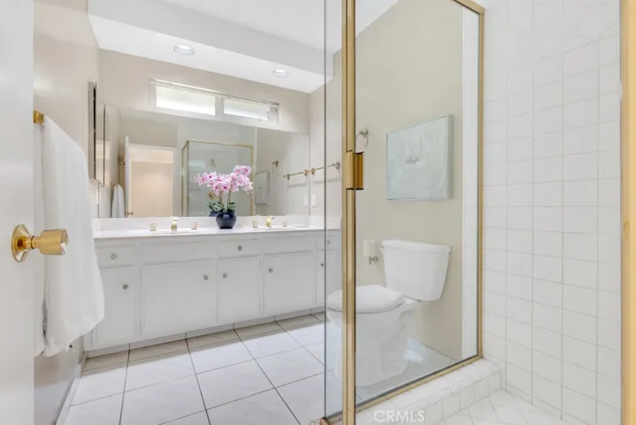 19615 Vintage Street, Northridge, California 91324