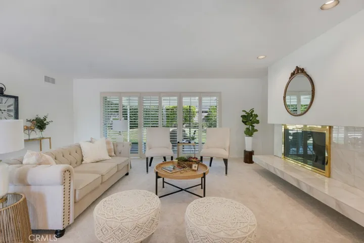 19615 Vintage Street, Northridge, California 91324
