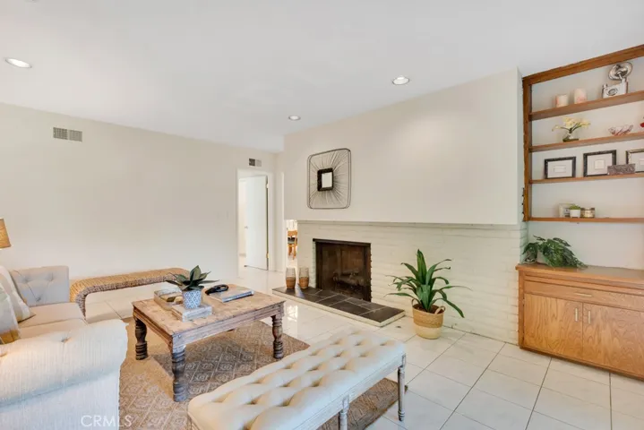 19615 Vintage Street, Northridge, California 91324