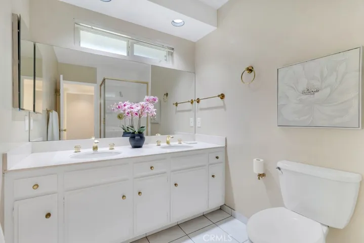 19615 Vintage Street, Northridge, California 91324