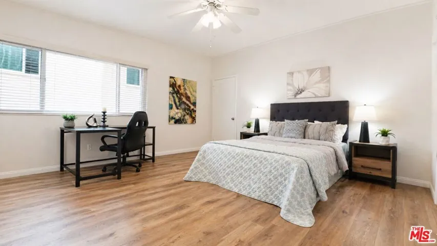 5139 Balboa Boulevard 12, Encino, California 91316