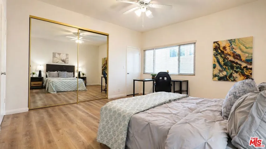 5139 Balboa Boulevard 12, Encino, California 91316