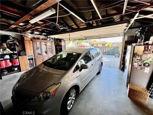 528 S Ash Avenue, Inglewood, California 90301