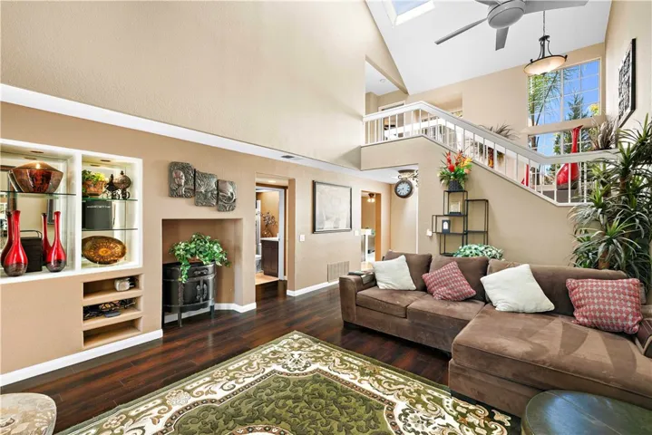 21914 Montagu, Mission Viejo, California 92692