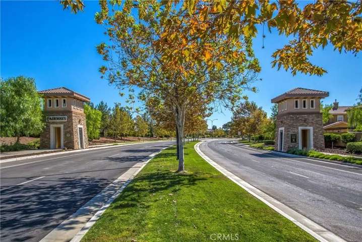 Fairway Canyon Community