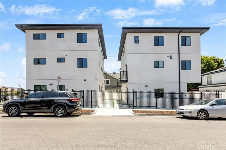 443 N Harvard Boulevard 1/2, Los Angeles, California 90004