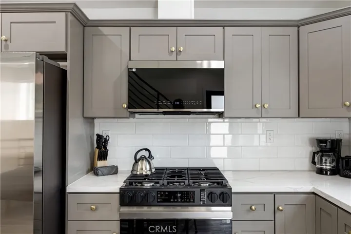 443 N Harvard Boulevard 1/2, Los Angeles, California 90004