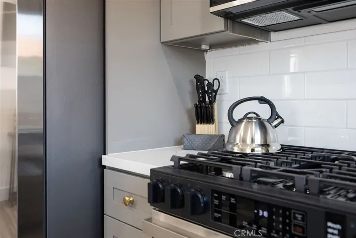 443 N Harvard Boulevard 1/2, Los Angeles, California 90004