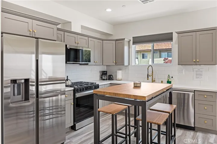 443 N Harvard Boulevard 1/2, Los Angeles, California 90004