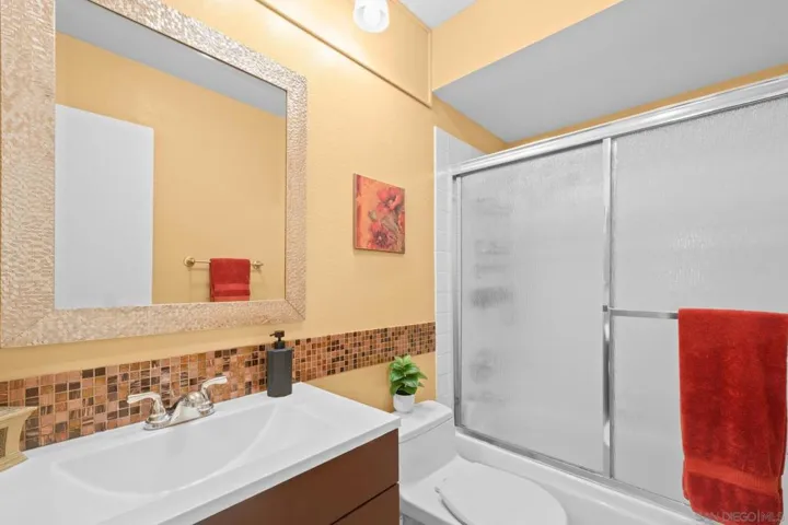 5700 Bates St 6, San Diego, California 92115