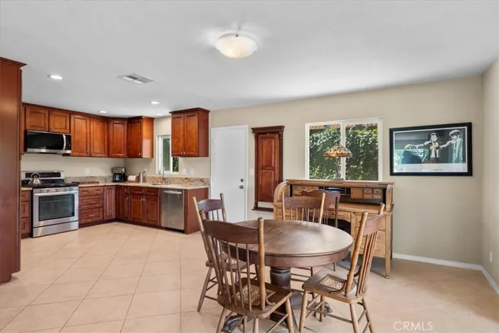 213 Beaumont, Vista, California 92084