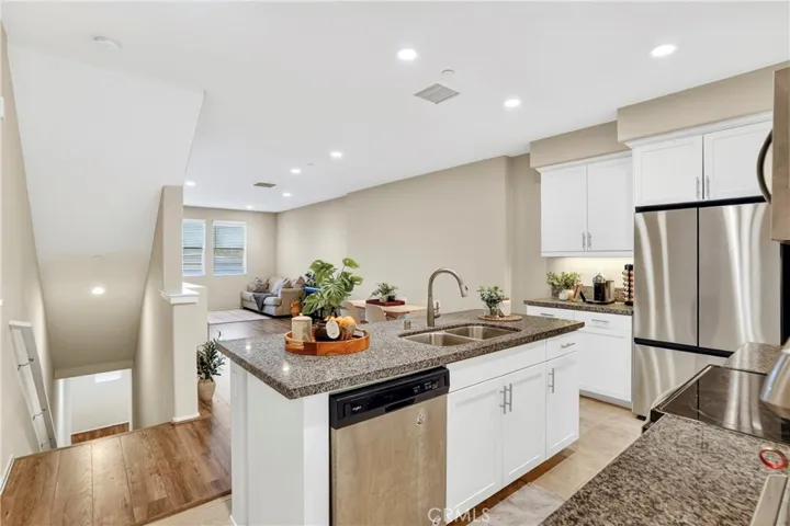 5869 Rostrata, Buena Park, California 90621
