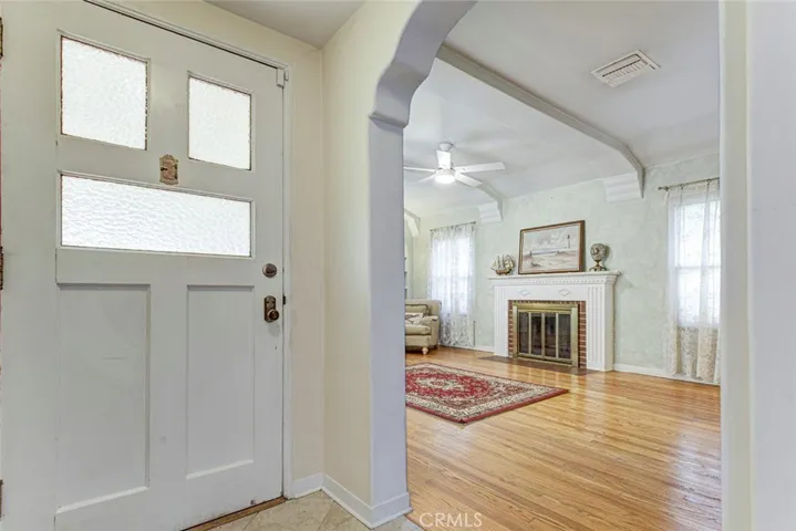 905 Alma Street, Glendale, California 91202