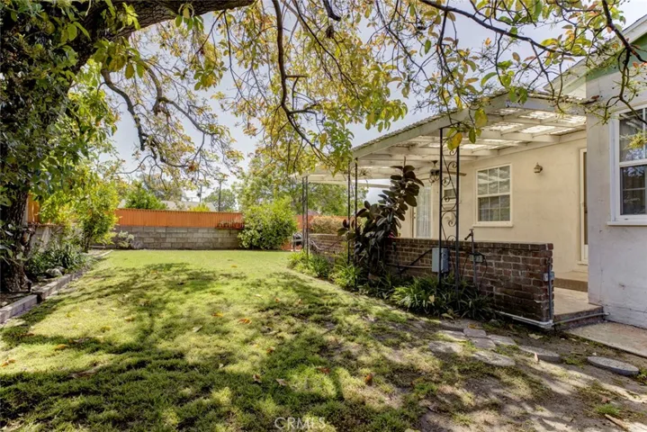 905 Alma Street, Glendale, California 91202