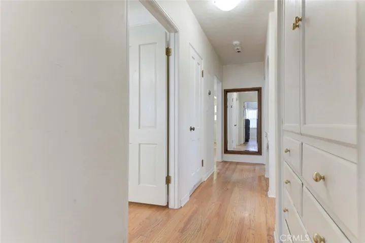 905 Alma Street, Glendale, California 91202