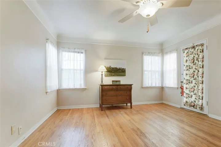 905 Alma Street, Glendale, California 91202