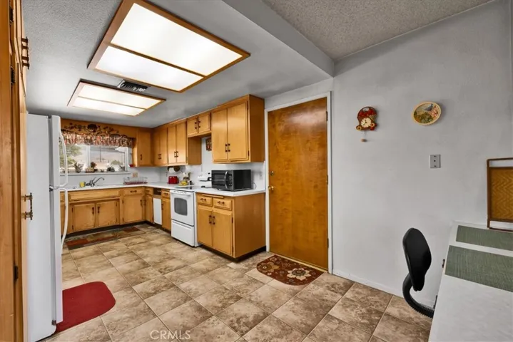 7461 Cibola, Yucca Valley, California 92284