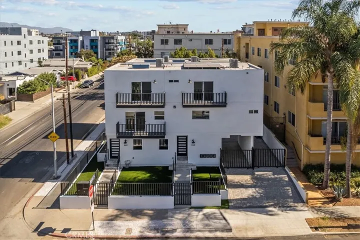 860 N Hudson Ave A, West Hollywood, California 90005