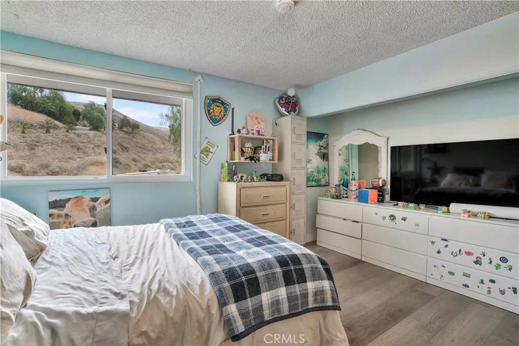 main house guest bedroom