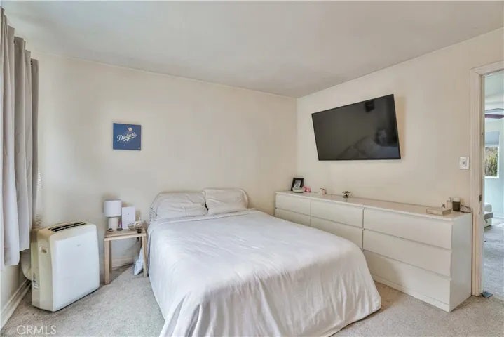 ADu bedroom
