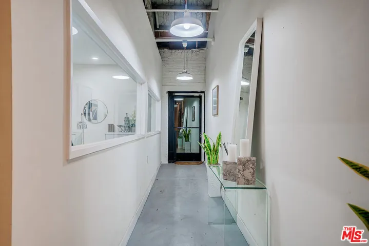 2330 S Broadway 101b, Los Angeles, California 90007