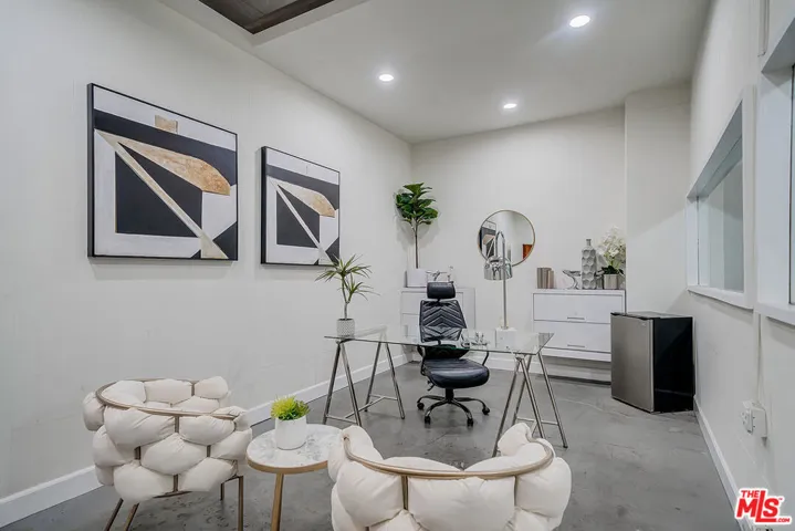 2330 S Broadway 101b, Los Angeles, California 90007