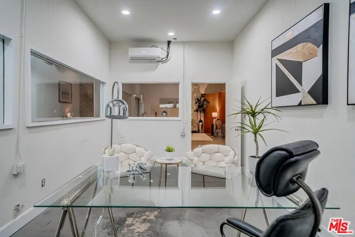 2330 S Broadway 101b, Los Angeles, California 90007