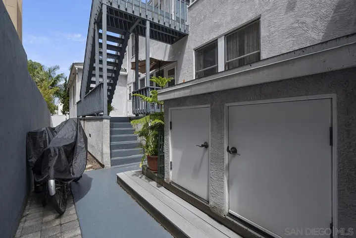 1106 4th Street 4, Coronado, California 92118