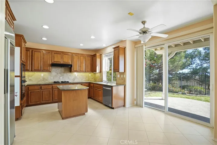 20600 Vercelli Way, Porter Ranch, California 91326