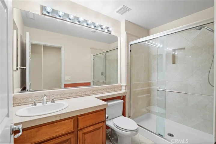 20600 Vercelli Way, Porter Ranch, California 91326