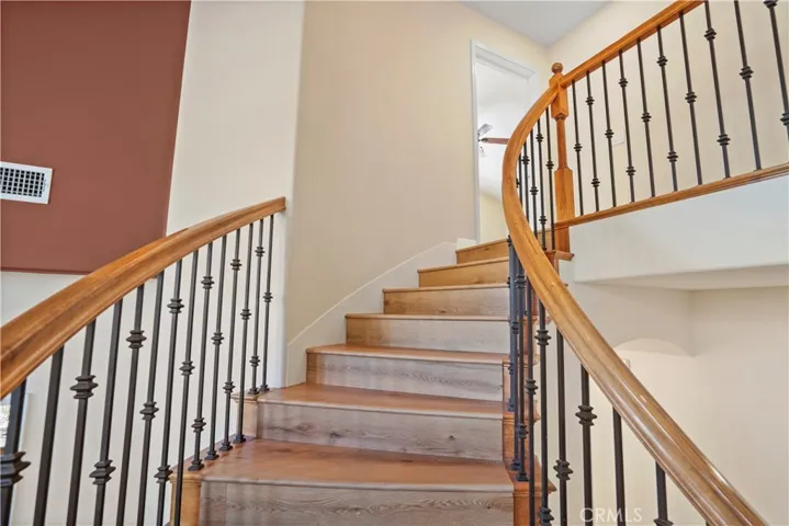 20600 Vercelli Way, Porter Ranch, California 91326
