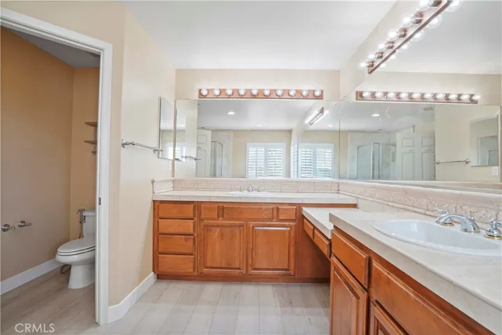 20600 Vercelli Way, Porter Ranch, California 91326