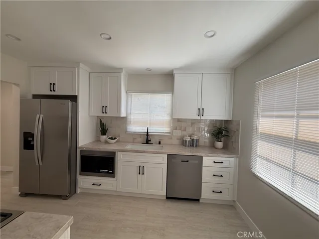 6038 Loomis, Lakewood, California 90713