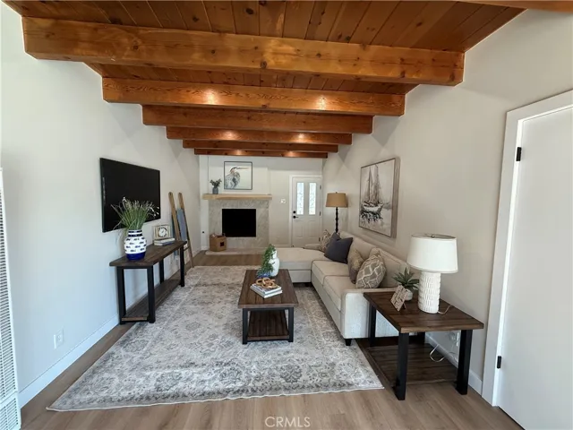 6038 Loomis, Lakewood, California 90713