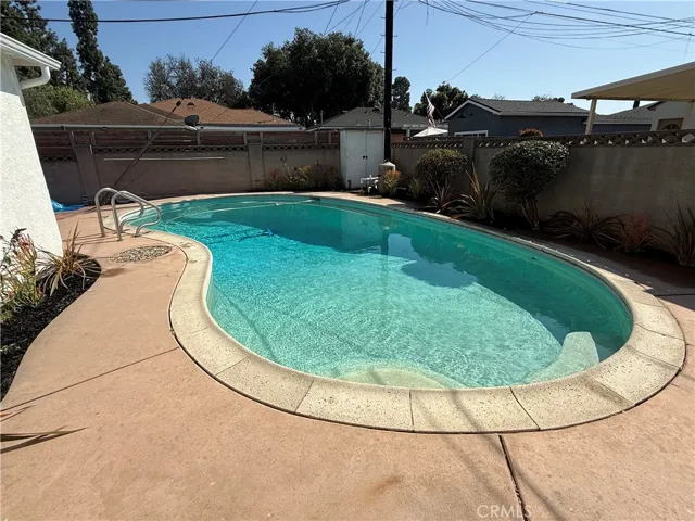 6038 Loomis, Lakewood, California 90713