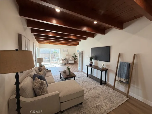 6038 Loomis, Lakewood, California 90713