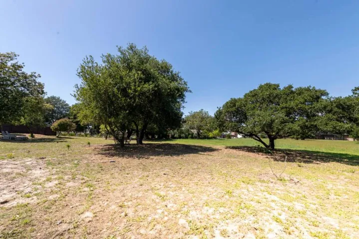 2212 Magnolia Avenue, Petaluma, California 94952