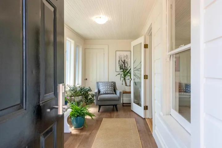 2212 Magnolia Avenue, Petaluma, California 94952