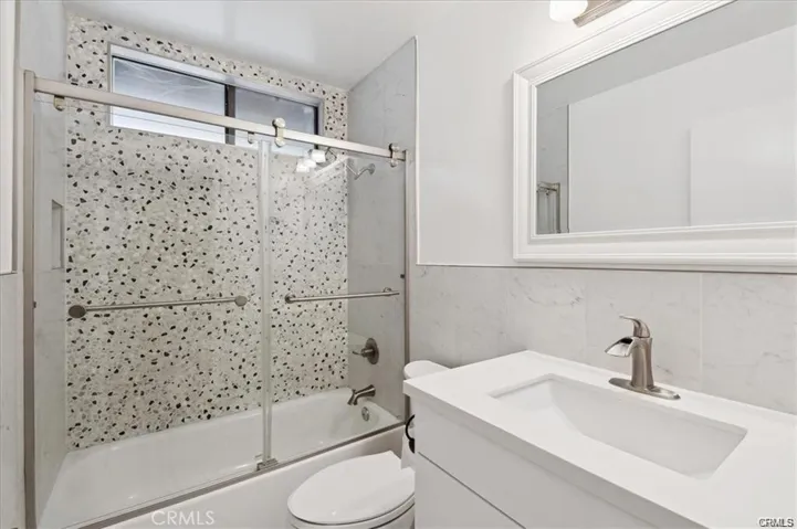 Hallway bathroom upstairs